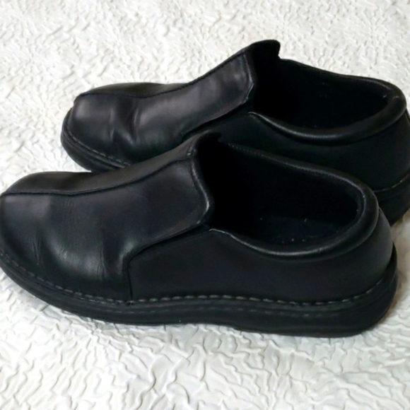 Thom McAn Black Leather Marcos Loafer Shoe, Comfort slip-on. Size 8 main image 6